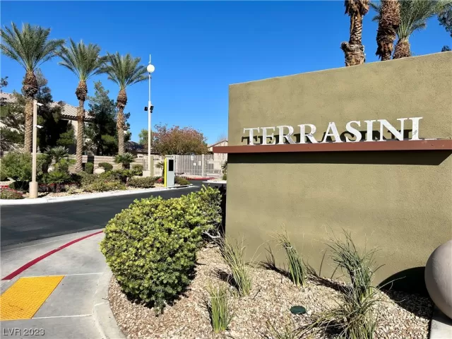 MLS: 2533313 Condo For Sale