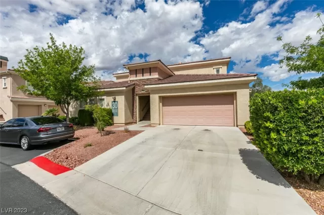 MLS: 2533352 Condo For Sale