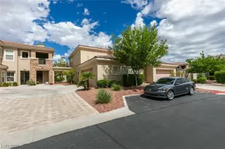 Photo #1: 2533352 Listing