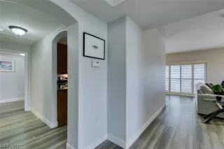 Photo #3: 2533352 Listing