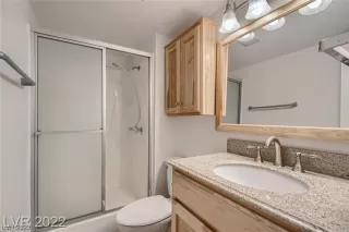 Photo #3: 2533359 Listing