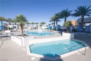 Photo #3: 2533376 Listing 