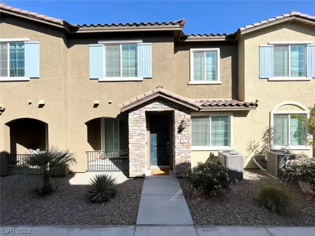 MLS: 2533392 Condo For Sale