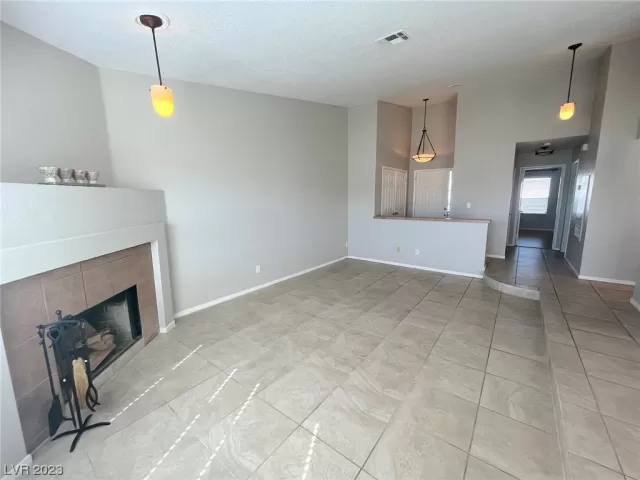 MLS: 2533406 Condo For Sale