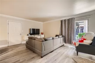 Photo #1: 2533421 Listing 