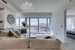 Photo #5: 2533429 Listing 