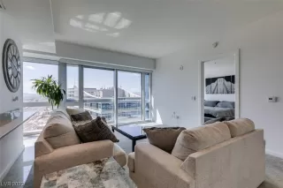 Photo #6: 2533429 Listing 