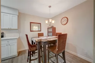 Photo #4: 2533460 Listing