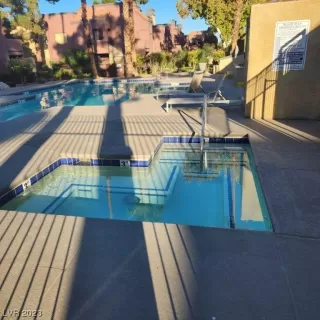 Photo #3: 2533475 Listing