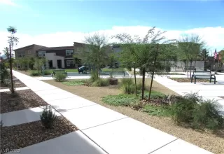 Photo #3: 2533485 Listing