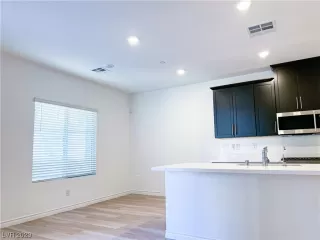 Photo #3: 2533562 Listing 