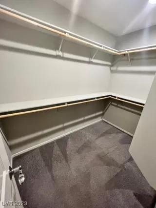 Photo #2: 2533573 Listing