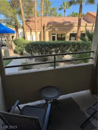 Photo #4: 2533580 Listing