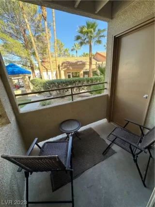 Photo #5: 2533580 Listing