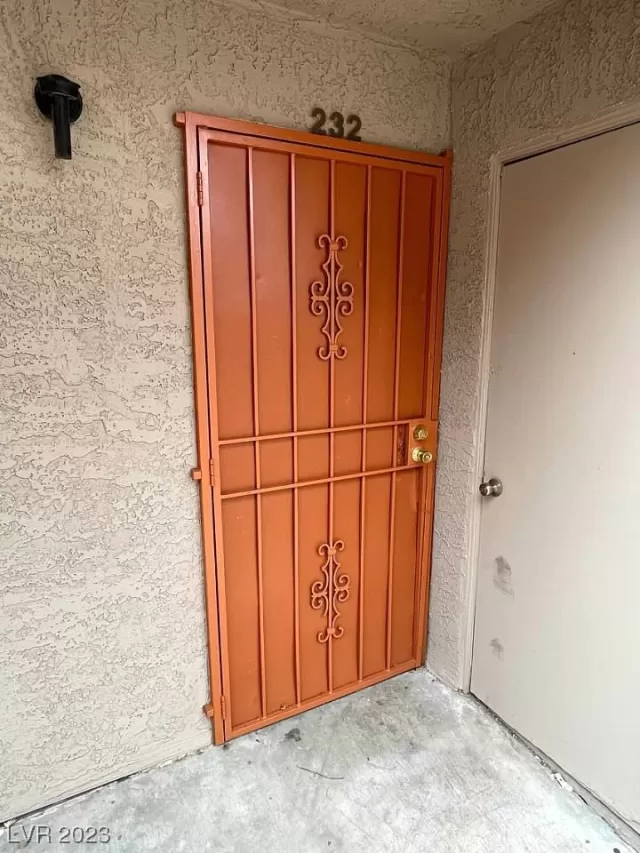 MLS: 2533584 Condo For Sale