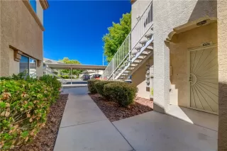 Photo #1: 2533594 Listing