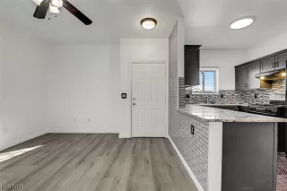 Photo #2: 2533602 Listing