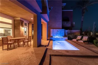 Photo #5: 2533612 Listing