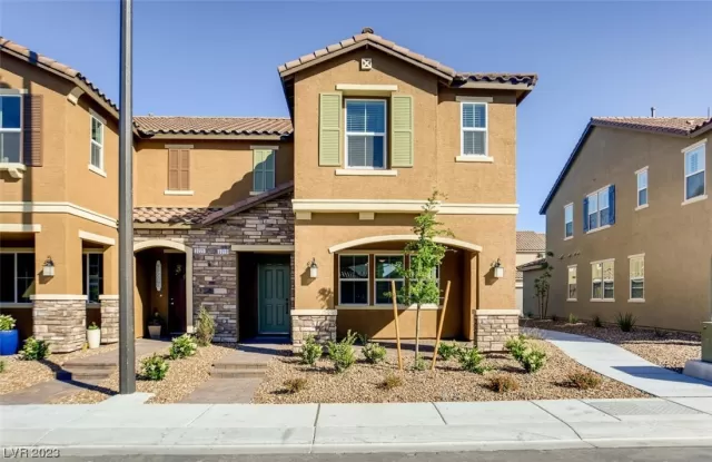 MLS: 2533615 Condo For Sale