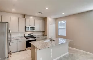 Photo #4: 2533615 Listing 