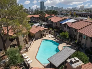 Photo #2: 2533662 Listing 