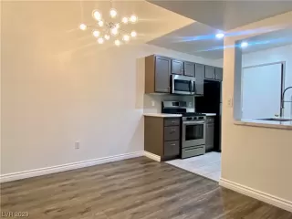 Photo #4: 2533684 Listing 