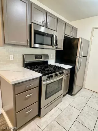 Photo #6: 2533684 Listing 