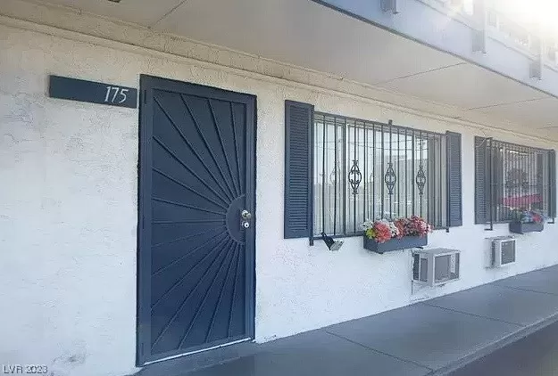 MLS: 2533697 Condo For Sale