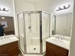 Photo #4: 2533717 Listing 