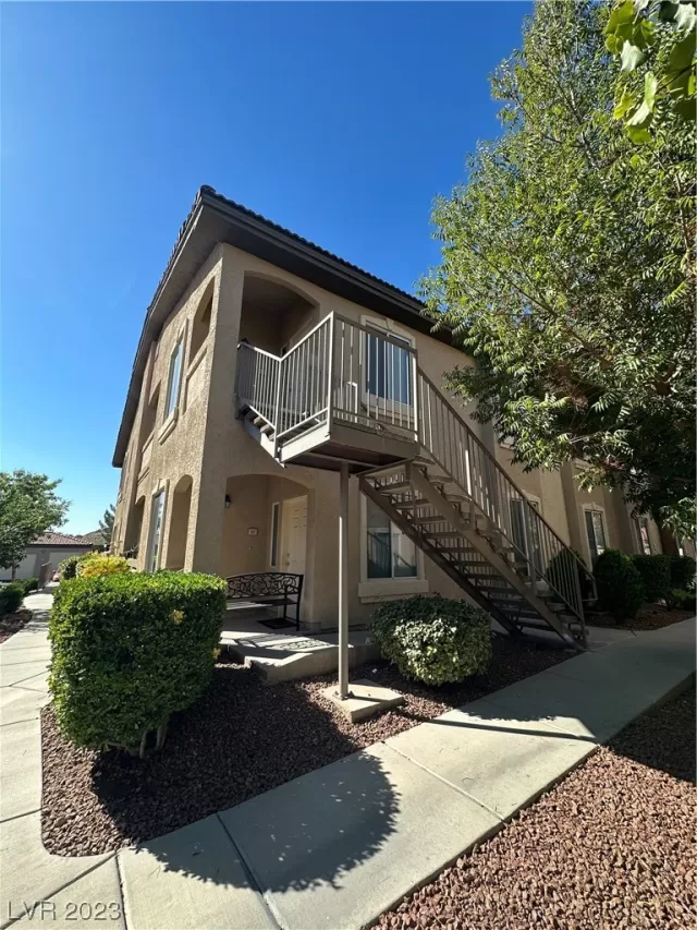 MLS: 2533719 Condo For Sale