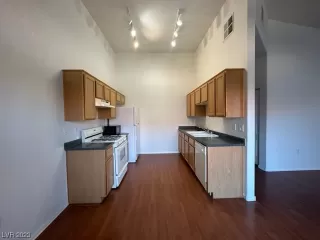 Photo #1: 2533719 Listing 