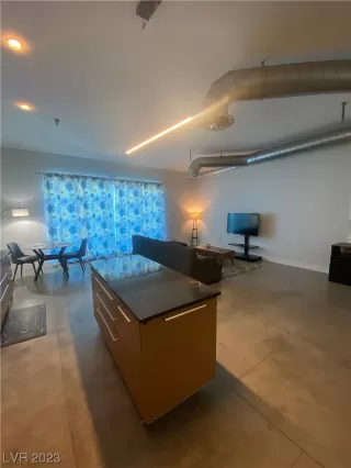 Photo #3: 2533736 Listing 