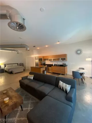 Photo #4: 2533736 Listing 