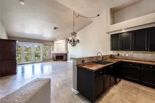 Photo #1: 2533737 Listing