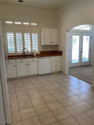 Photo #6: 2533748 Listing 