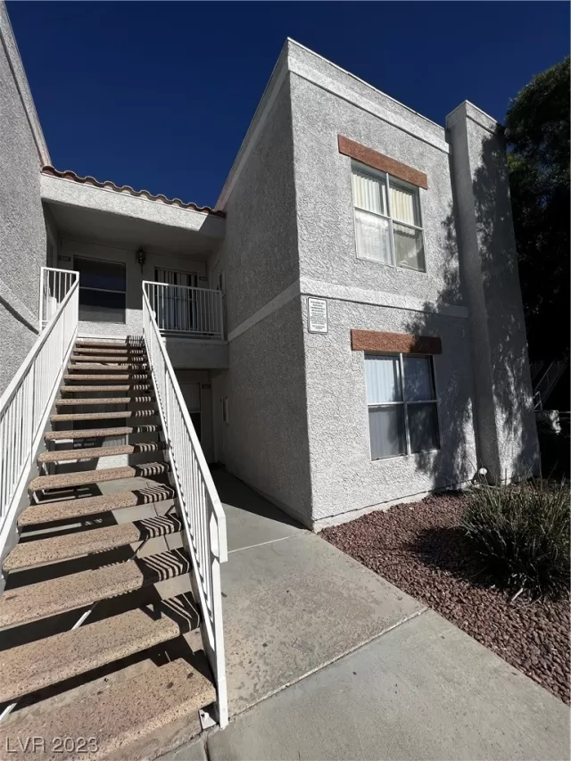 MLS: 2533756 Condo For Sale