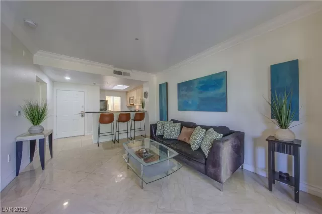 MLS: 2533766 Condo For Sale