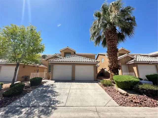 MLS: 2533788 Condo For Sale