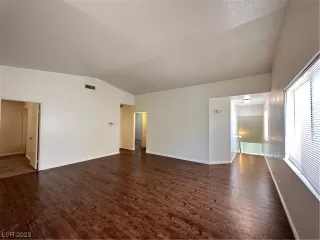 Photo #2: 2533788 Listing 