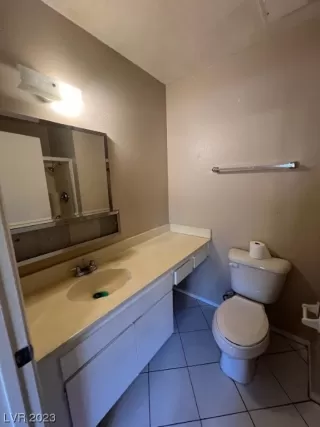 Photo #6: 2533796 Listing