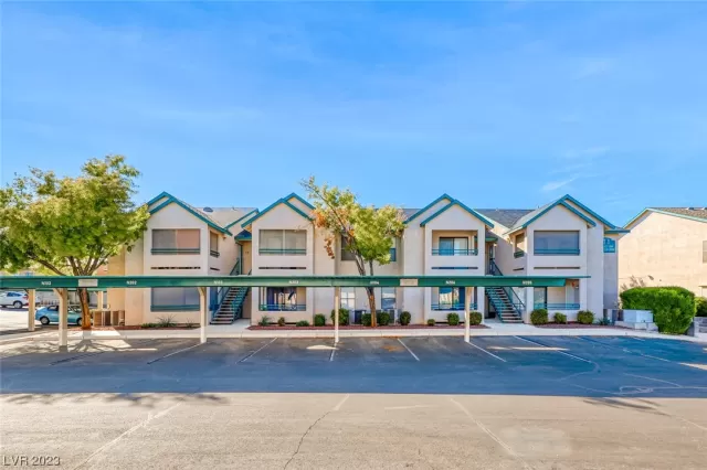 MLS: 2533803 Condo For Sale