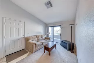Photo #2: 2533803 Listing 