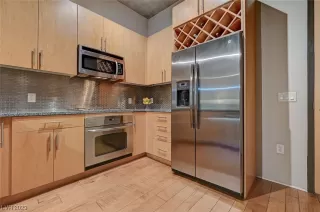 Photo #6: 2533860 Listing 