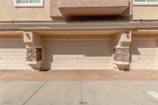 Photo #6: 2533888 Listing