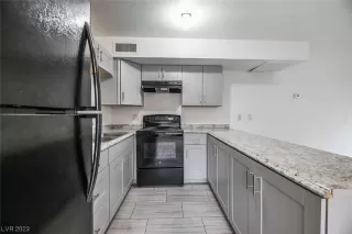 Photo #4: 2533941 Listing 