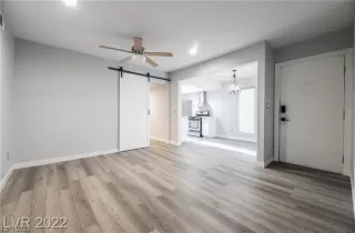 Photo #5: 2533946 Listing