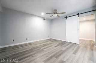 Photo #6: 2533946 Listing