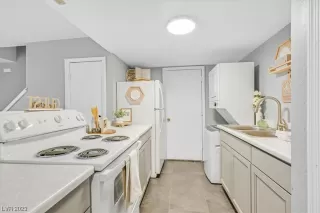 Photo #3: 2533950 Listing 