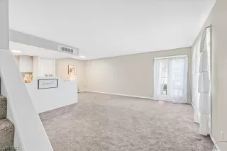 Photo #5: 2533950 Listing 