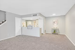 Photo #6: 2533950 Listing 